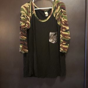 Camo 3/4 sleeve Shirt